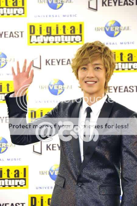 [HJL] Press Conference in Osaka Intl Convention Centre [11.11.09] Xedgmr