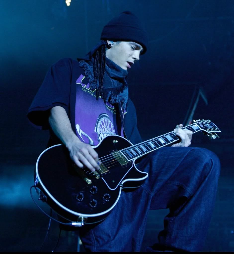 Tom Kaulitz Pictures - Page 16 XKRMMD