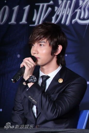 [FOTOS] TVXQ Beijing Fanmeet Conferencia de Prensa  8cb1cb134954092300f0923e9258d109b2de49d1