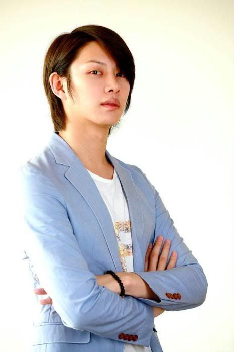 صور لهيتشول 0_0 20100913-SJ-Heechul-9