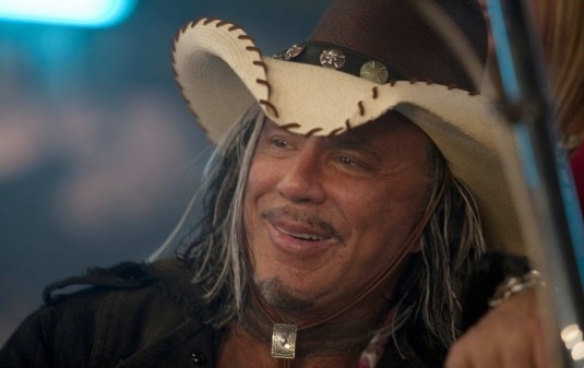 En Route pour The expendables 2 (2012) - Page 2 Mickey-Rourke-in-Expendables