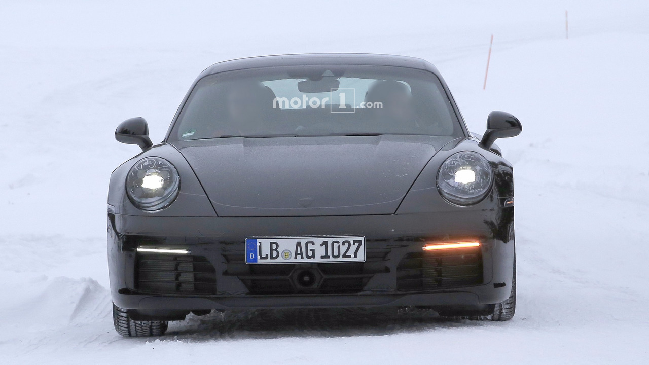 2018 - [Porsche] 911 - Page 2 2019-porsche-911-spy-photo