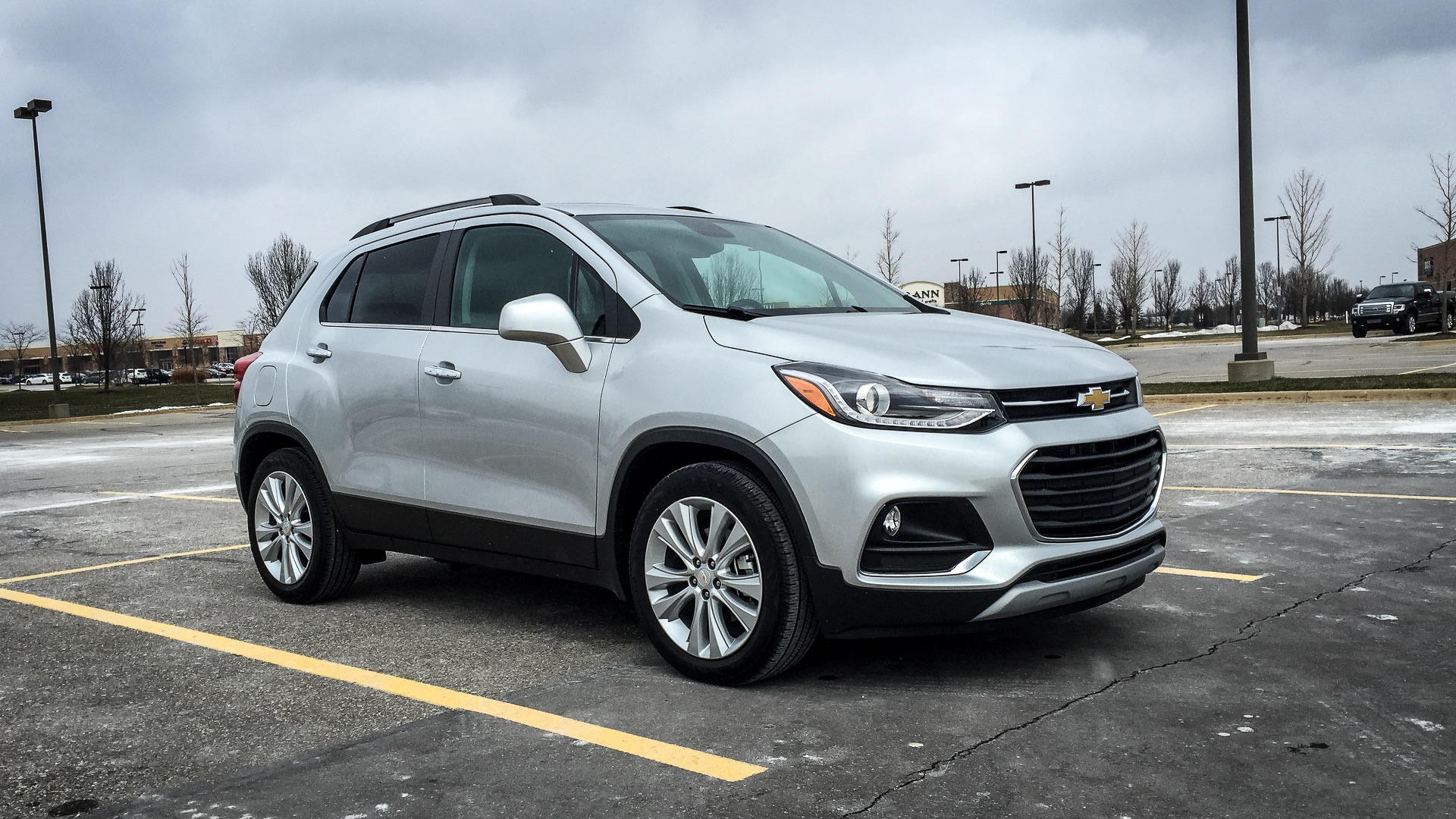 Renovação da linha Chevrolet no Brasil - Página 3 Chevrolet-tracker-14-turbo-2017