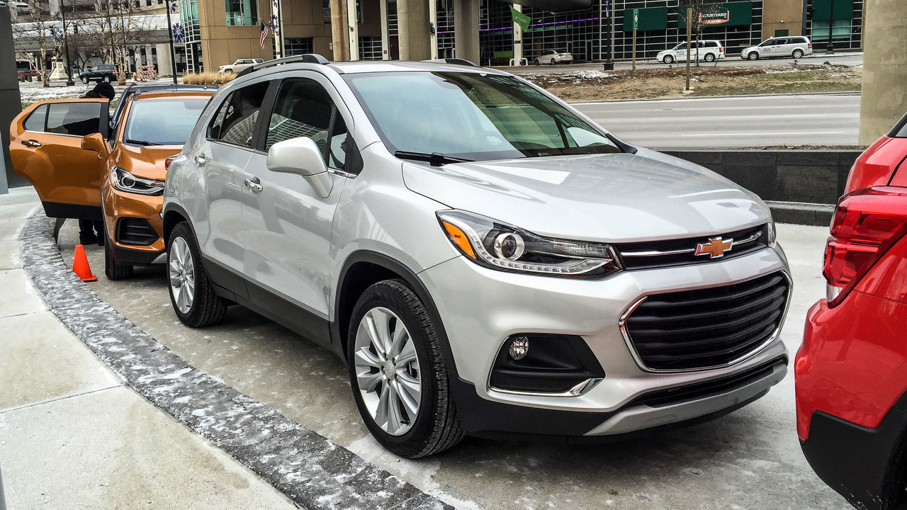 Renovação da linha Chevrolet no Brasil - Página 3 Chevrolet-tracker-14-turbo-2017