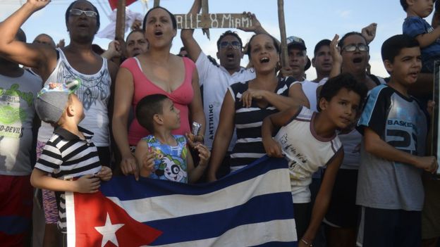 OBAMA ELIMINA RESIDENCIA AUTOMÁTICA PARA CUBANOS _93564208_gettyimages-586220410