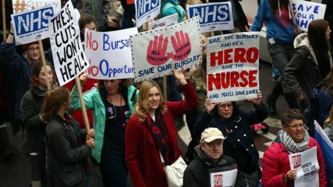 Student nurses and midwives protest over grants cut _87581627_87581626