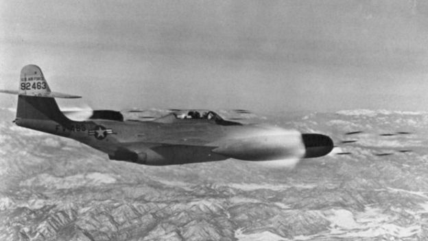 قصة طائرة من دون طيار أحدثت معركة جوية إبان الحرب الباردة 160826195953_a_cold_war_air_battle_640x360_usdepartmentofdefense_nocredit