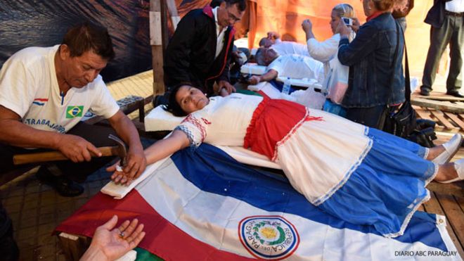  APRENDIZAJE PARA INICIAR EL DESPERTAR DE LA CONCIENCIA QUE EXPANDA LA LUZ DEL CONOCIMIENTO Y EL AMOR  150710163200_paraguay_crucificados_624