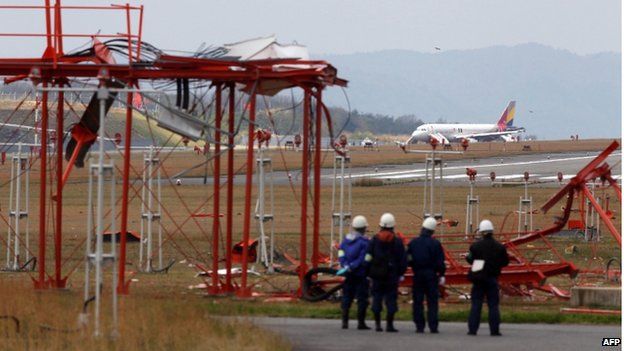 A320 Asiana se sale de la pista. Otro susto en Japon, Hiroshima _82324463_026757124-1