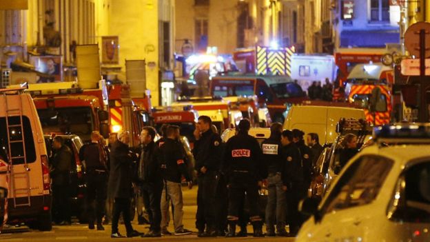 تأجيل المباريات الرياضية في باريس بعد الهجمات 151114025250_paris_attacks_medicals_640x360_afp_nocredit