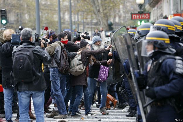 Seguimiento al Acuerdo de París sobre el Cambio Climático 151129160700_protestas_cumbre_cambio_climatico_paris_624x415_getty