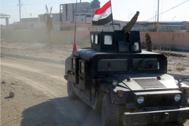 متابعة مستجدات الساحة العراقية - صفحة 22 151226232842_iraqi_counter-terrorism_forces_drive_their_vehicles_down_a_street_in_ramadis_dhubbat_neighberhood_950x633_afp_nocredit