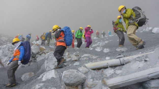 Topic:Deportes de Montaña..Escalada, Senderismo,Barranquismo....... - Página 9 140927174509_japon_volcan_erupcion_monte_ontake_624x351_reuters