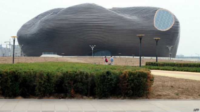 A 'cidade fantasma' construída para um milhão de pessoas na China 150323014813_sp_kangbashi_china_624x351_afp