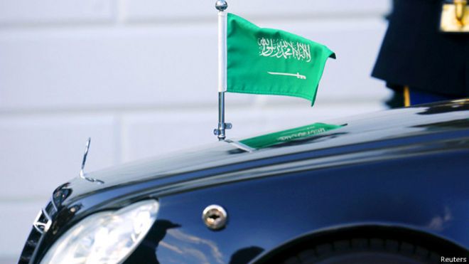 القبض في فرنسا على عصابة سطت على موكب أمير سعودي 150518103036_saud_624x351_reuters