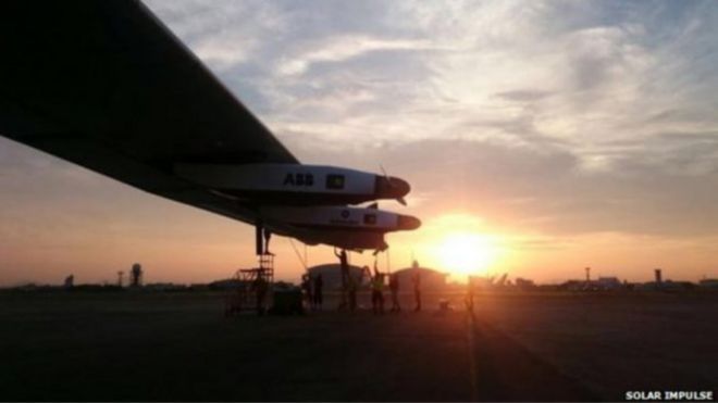 تلف في جناح طائرة "سولار إمبلس" بعد هبوطها اضطراريا في اليابان 150604172957_solar_impulse_640x360_solarimpulse_nocredit