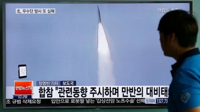 كوريا الشمالية "تجرب إطلاق صاروخ باليستي من غواصة" 160709043623_korea_640x360_ap_nocredit