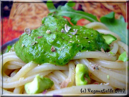 Spaghettis "pistou de roquette & pistaches grillées Pesto1