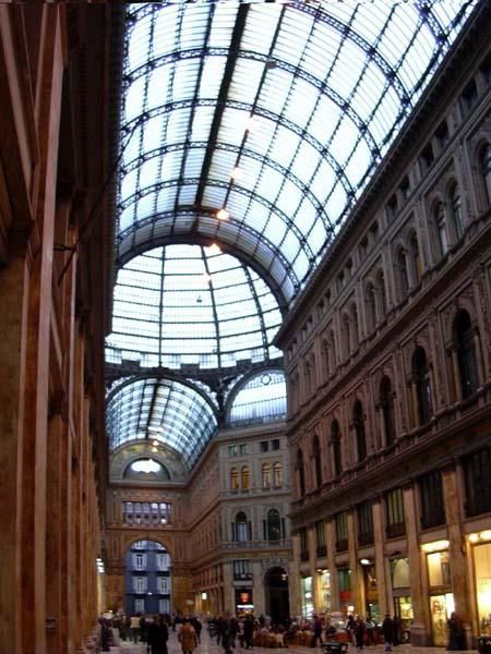 Italie Naples-passage-_eiffel_-copie