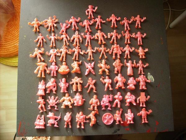 Lot de 100 figurines Cosmix - Collection