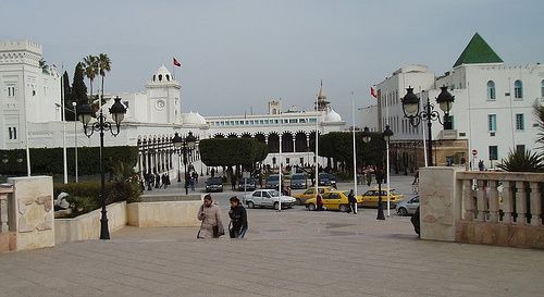جولــة بين شوارع و ساحات تونس العاصمة Entunisie7-181558097-0dc0771a3d