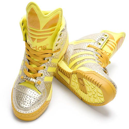 اخر صيحة ل NIKE وadidas Adidas-originals-jeremy-scott-ss2010-1