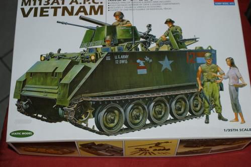 M113 AU VIETNAM M11301075