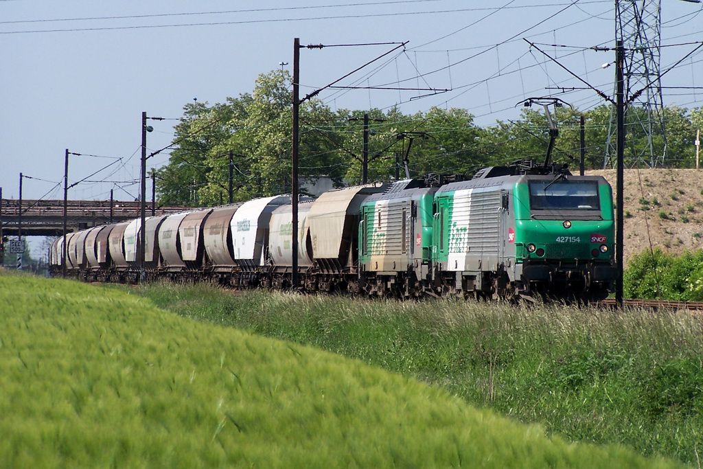 Spécial 'Prima' (27000 / 27300 / 37000 / E37 500) FERROVIAIRE_20100604_6631