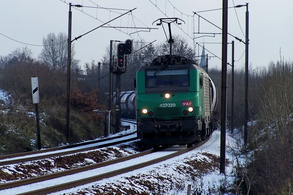 Spécial 'Prima' (27000 / 27300 / 37000 / E37 500) FERROVIAIRE_1411