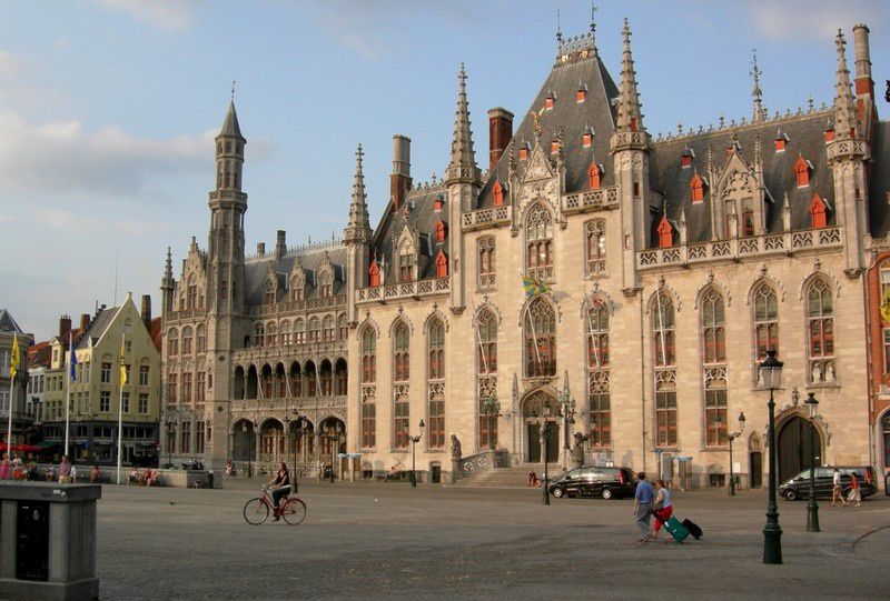 Bon Dimanche Grand-Place-et-Beffroi--7-