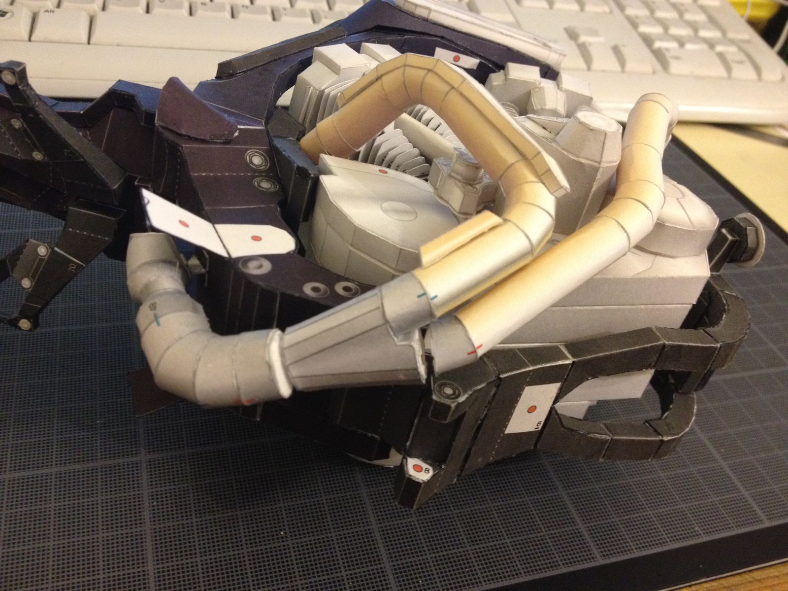 Contruction Yamaha MT-01 Ultra Realistic Papercraft - Page 3 Yamaha-MT-01---Bis-1295