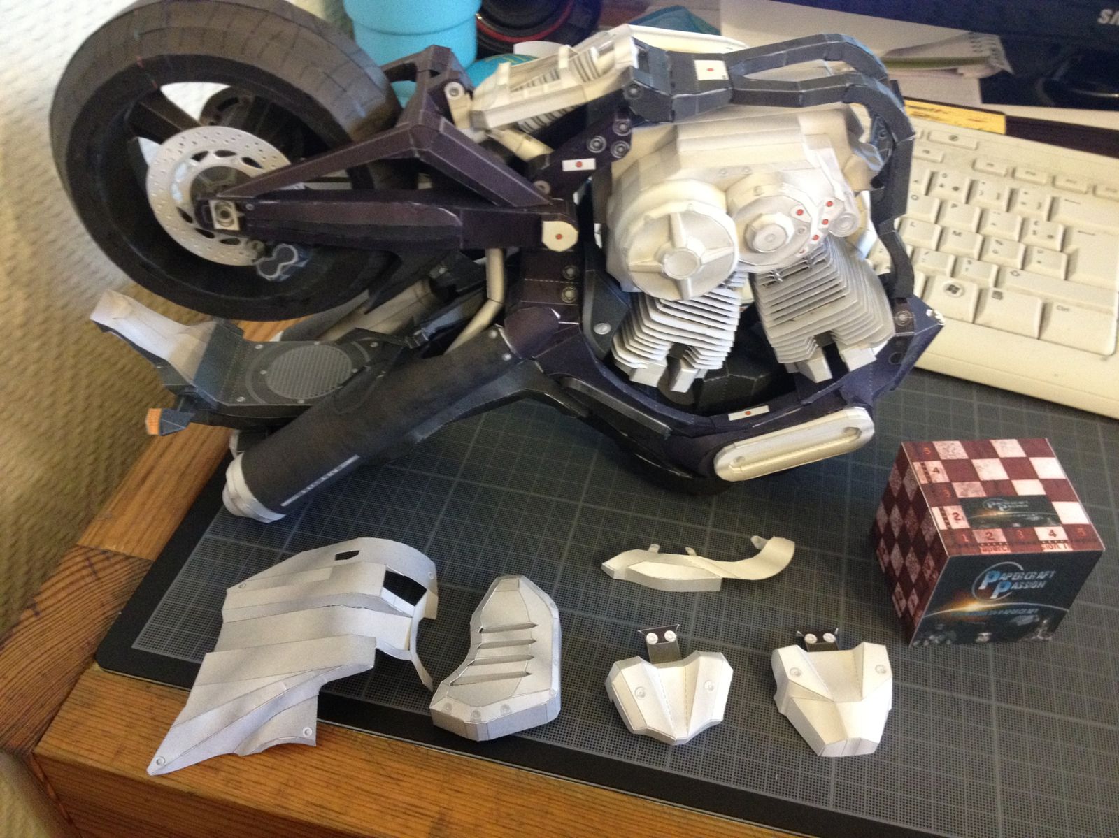 Contruction Yamaha MT-01 Ultra Realistic Papercraft - Page 3 Yamaha-MT-01---Bis-1346