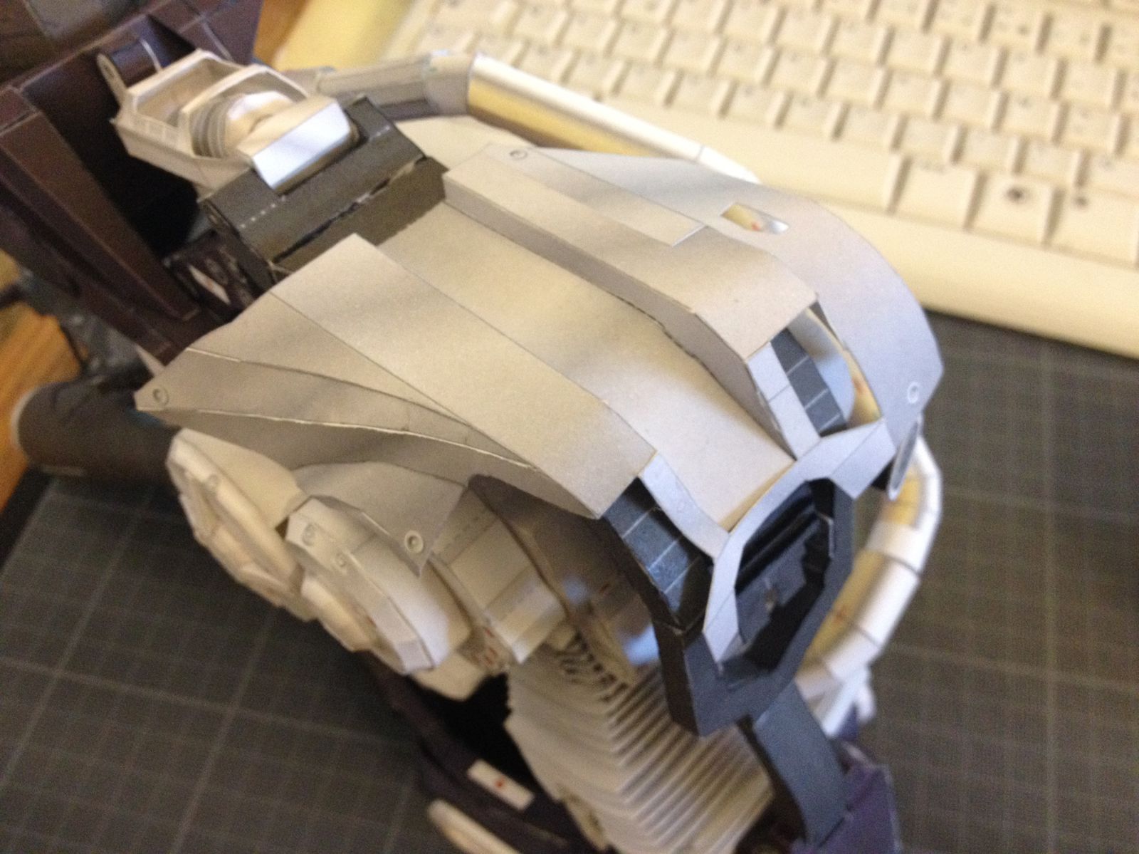 Contruction Yamaha MT-01 Ultra Realistic Papercraft - Page 3 Yamaha-MT-01---Bis-1347