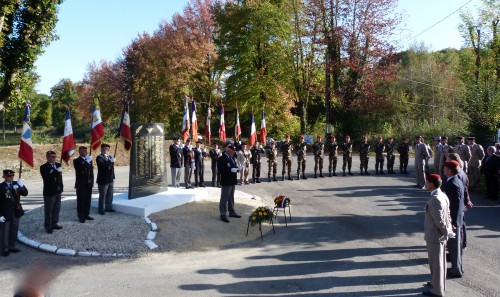 IDRON : Hommage aux parachutistes du DRAKKAR. 1605622477