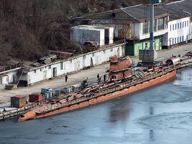 اوكرانيا تعيد الغواصة ZAPOROJIE للخدمة Ukrainiansubmarine-14