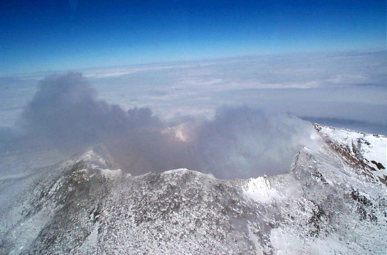 2013 - Il risveglio dei vulcani - Pagina 4 Vulcano-erebus-polo-sud-cratere
