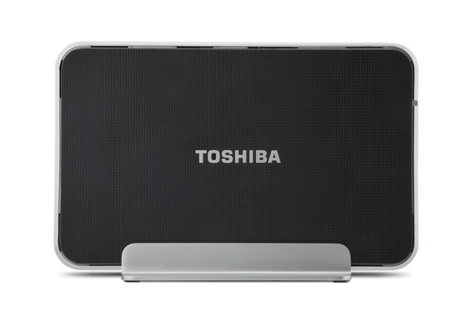 Toshiba Canvio Desk στα 6TB με σύνδεση USB 3.0 Toshiba-canvio-desk-6tb-side_dae3