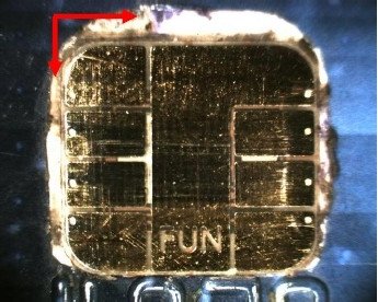 ¿ Tarjetas que aceptan cualquier PIN ?. Este-es-el-chip-fun-usado-para-hackear-las-tarjetas-soldado-al-chip-original