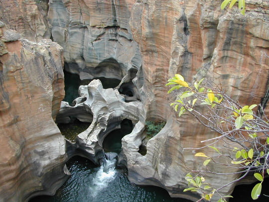 طنجه عروس شمال المغرب الساحره Grottes-canyons-gorges-afrique-du-sud-3955041767-137689