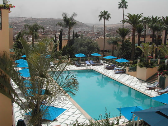 اسبوع مع وطن  - صفحة 9 Piscines-fes-maroc-1298639179-344604