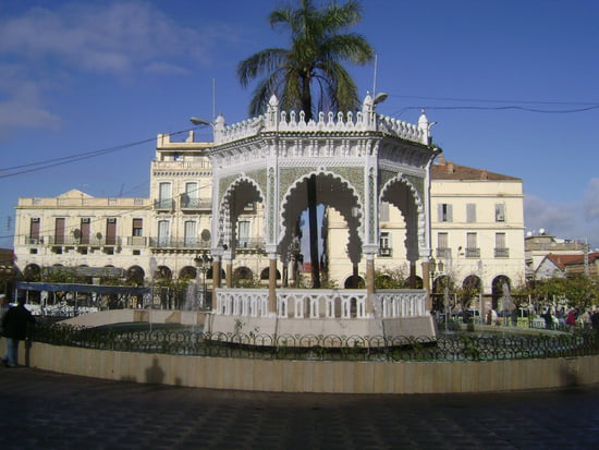 اغلب مدن الجزائر هنا اللـــــــــــــه يبـــــــــارك  Arches-blida-algerie-1092356508-1158788