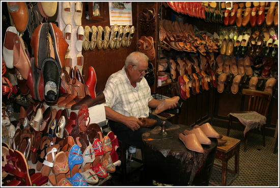 اعرف المثل من الصورة - صفحة 13 Artisanat-tunis-tunisie-1291073165-1262712