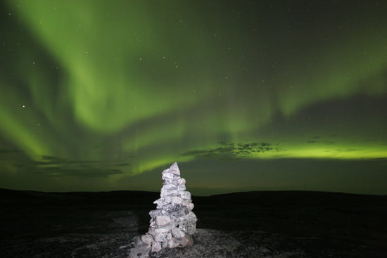 Les aurores boréales et australes Aurores-boreales-inukjuak-canada-9401056171-896032