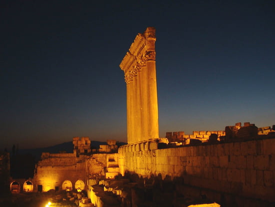 لبنان:معلومات و صور Autres-monuments-baalbeck-liban-3938257099-152718