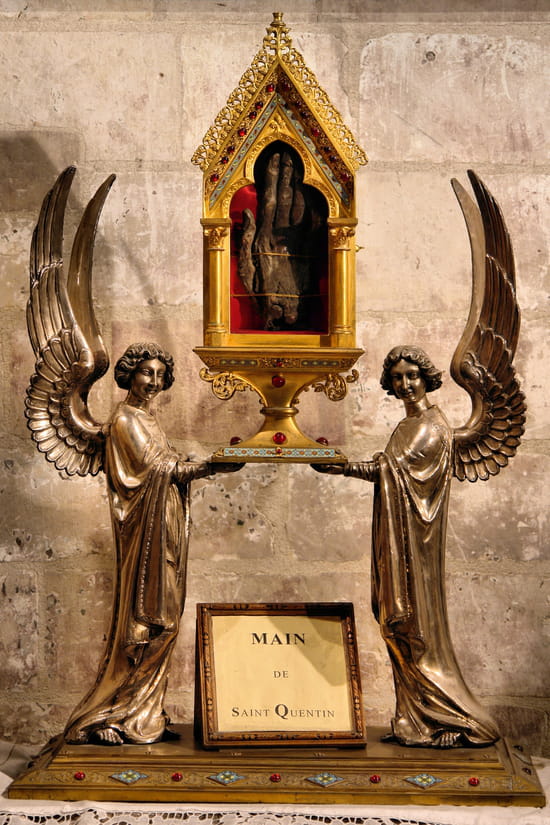 mãos Mains-saint-quentin-france-1171086175-1142200