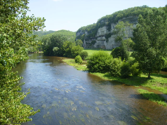 Vendredi 16 mai  Sur-les-bords-de-la-vezere-7958185077-895098