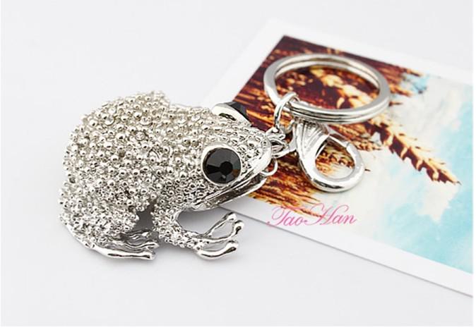 كل عام واحلى البنات بالف خير (اماني) Personality-keychain-big-rhinestone-frog