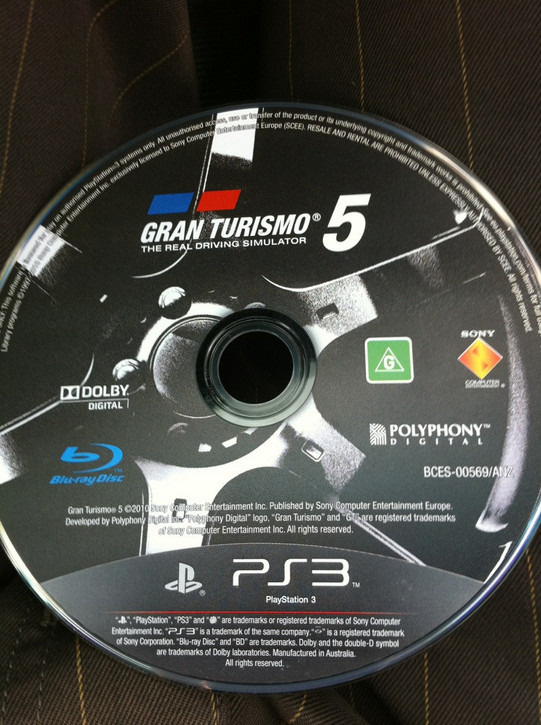 [Post Oficial] Gran Turismo 5 - Tú no posees el juego... Él te posee a ti - XL Edition llegara a Occidente - Página 4 Gran_turismo_5_blu_ray