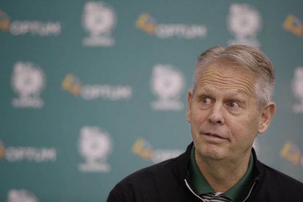 Danny Ainge disagrees with Charles Barkley but fondly remembers Kevin McHale's clothesline 20278236-mmmain