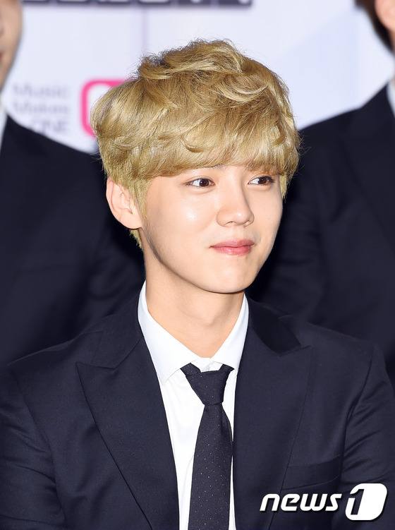 [NEWS] 140811 Luhan at EXO 90:2014 K-POP Time Slip Press Conference [27P] Article